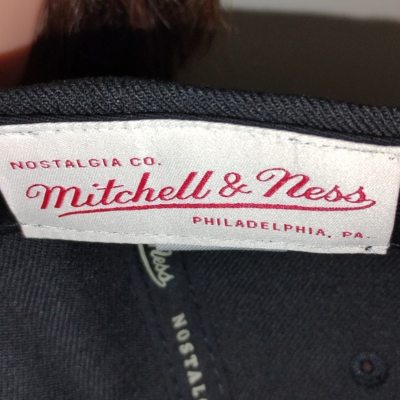 NBA Chicago Bulls front logo loaded brim  cap. - Picture 10 of 11